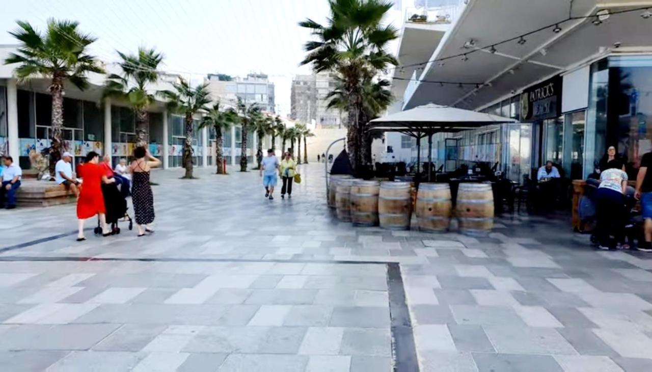 Hotel Apartment Short Term Tel Aviv Bat Yam 353 Bagian luar foto