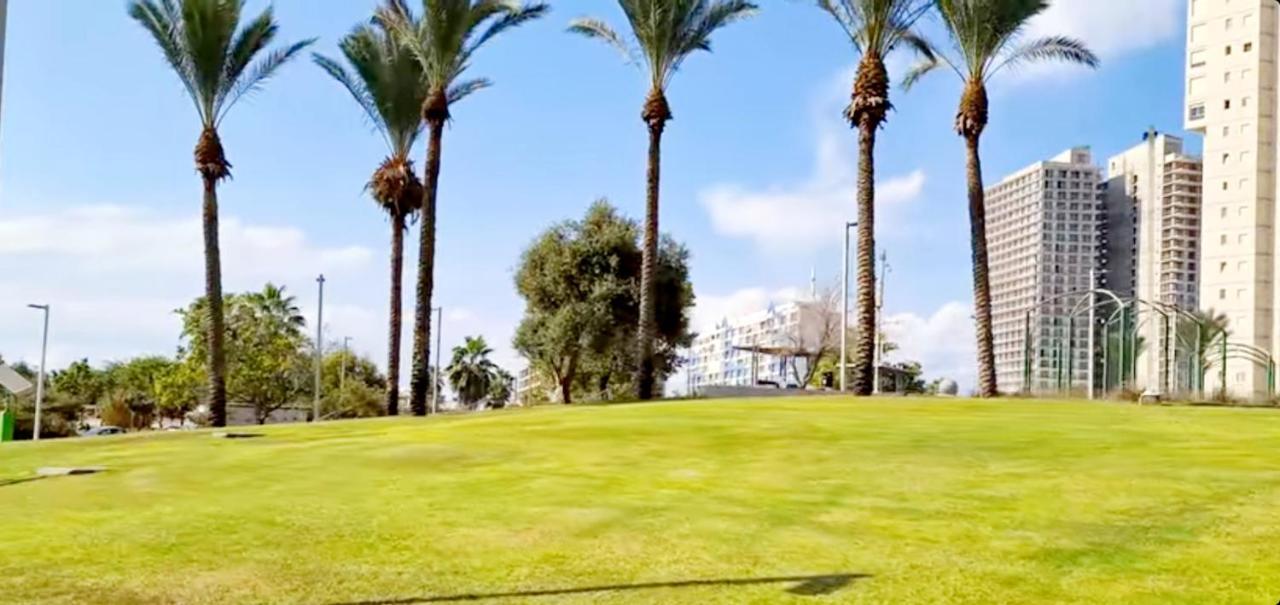 Hotel Apartment Short Term Tel Aviv Bat Yam 353 Bagian luar foto
