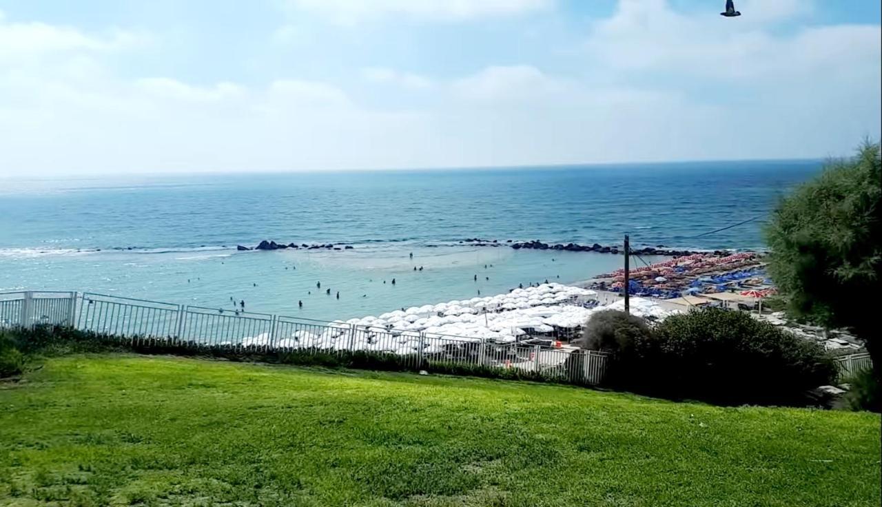 Hotel Apartment Short Term Tel Aviv Bat Yam 353 Bagian luar foto