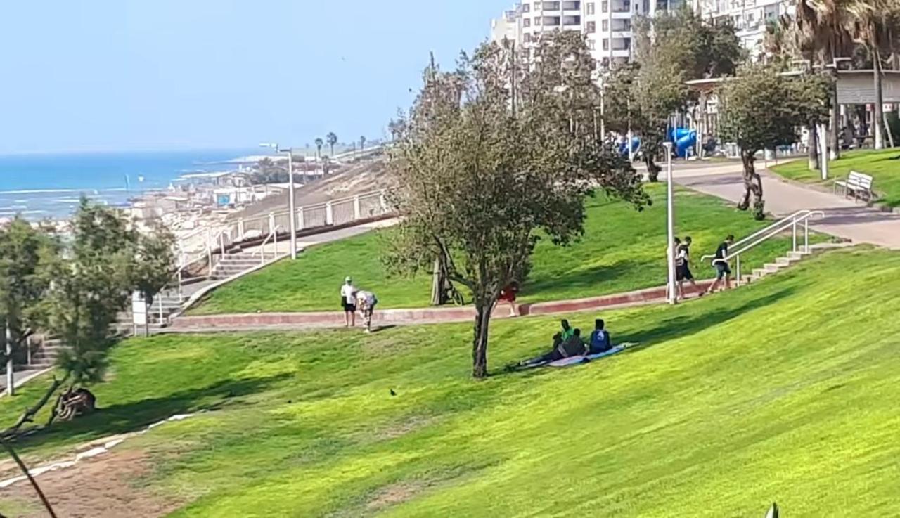Hotel Apartment Short Term Tel Aviv Bat Yam 353 Bagian luar foto